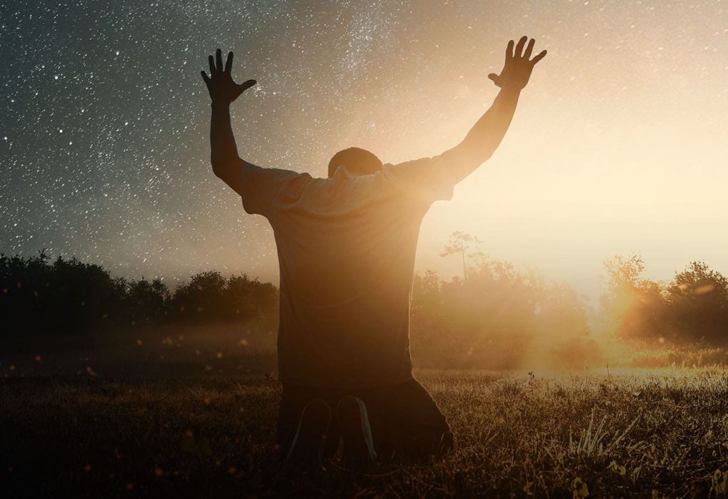 Con frecuencia escuchamos o leemos enseñanzas alrededor de la predestinación. Según su fundamentación, Dios predestinó desde la eternidad a los salvos y a quienes se perderían. Pero, ¿qué dice la Biblia alrededor del tema? Un estudio que le animamos a leer cuidadosamente.