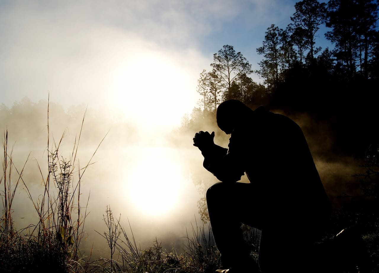 Dentro del corazón de cada ser humano hay un que solo el Señor puede llenar. Ahora, cuando desarrollamos intimidad con Él, descubrimos que nos ama, es compasivo y no nos desampara bajo ninguna circunstancia.