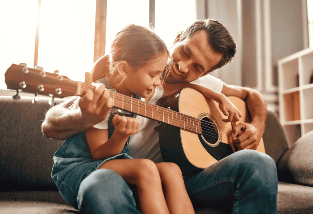 Frente a los peligros que enfrentan nuestros hijos en la sociedad, donde prevalecen los antivalores, cobra vigencia la importancia de orar diariamente por nuestros hijos.